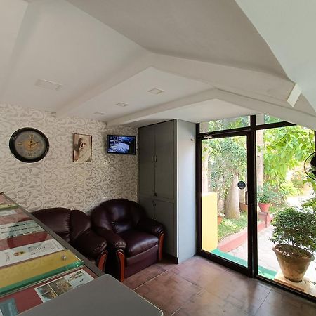 Poppys Olive De' Villa Auroville Kültér fotó